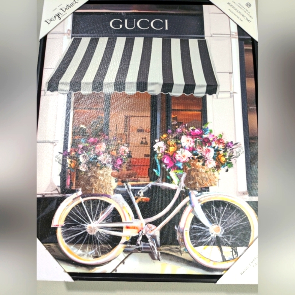 Gucci Cafe Canvas Bicycle With Flower Bouquet Gapped Black Frame NWT